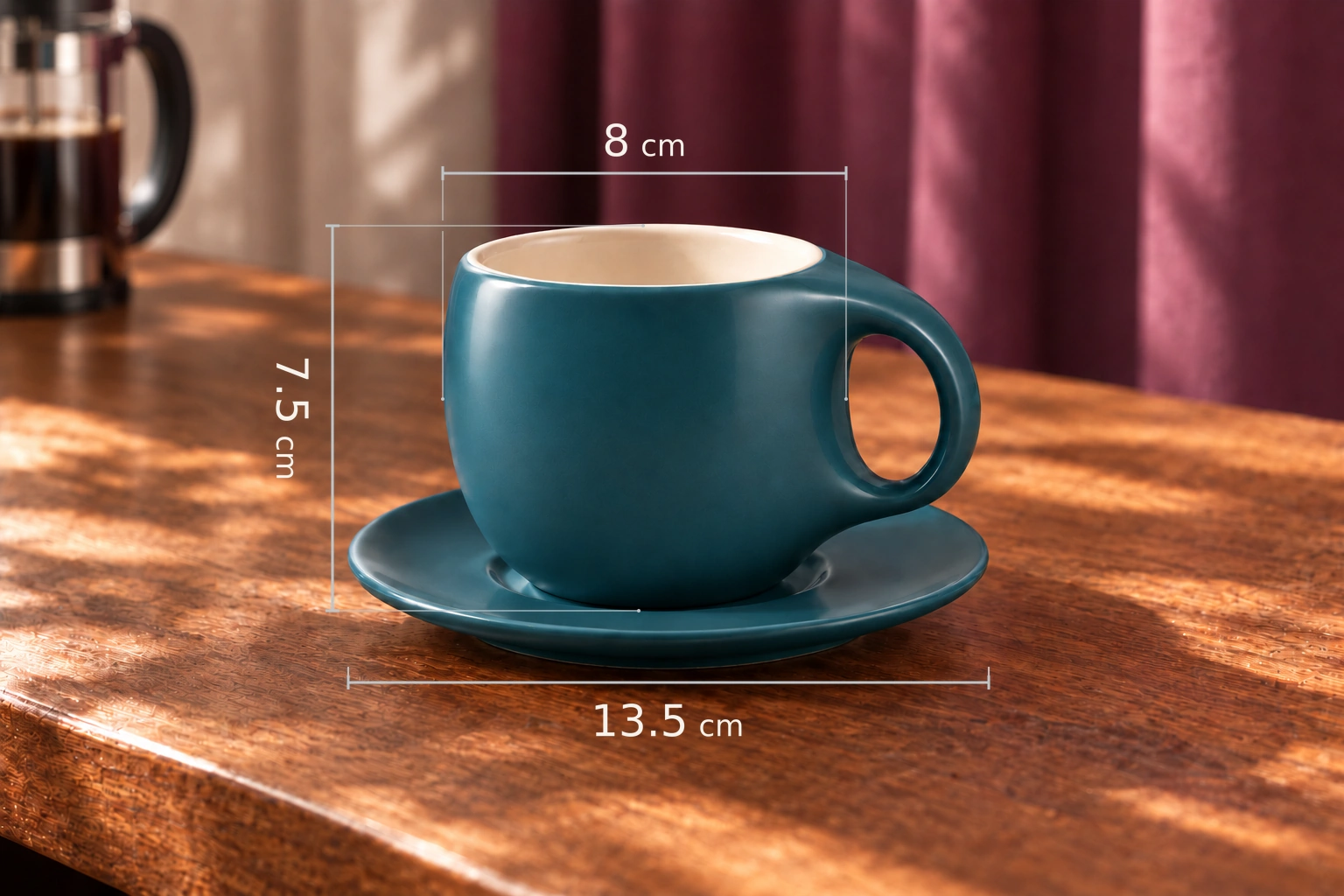 A petrol-blue cup and saucer with visual size references: 7.5 cm height, 8 cm body diameter and 13.5 cm saucer diameter.